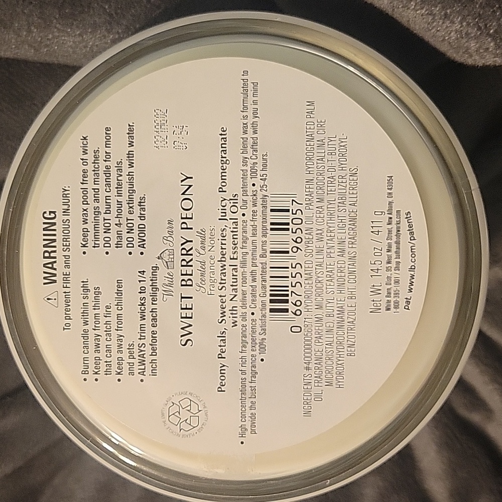 Sweet Berry Peony 3-Wick - Picture 3 of 3